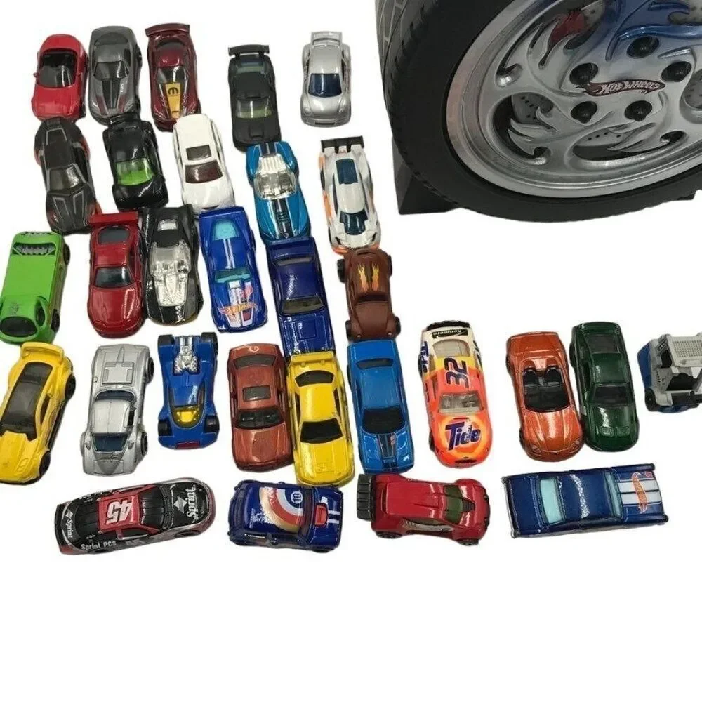 Hot Wheels 30 Cars Tire Rally Carrying Case Storage Mattel Tara Toy